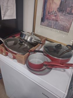 9 Piece Cookware $10