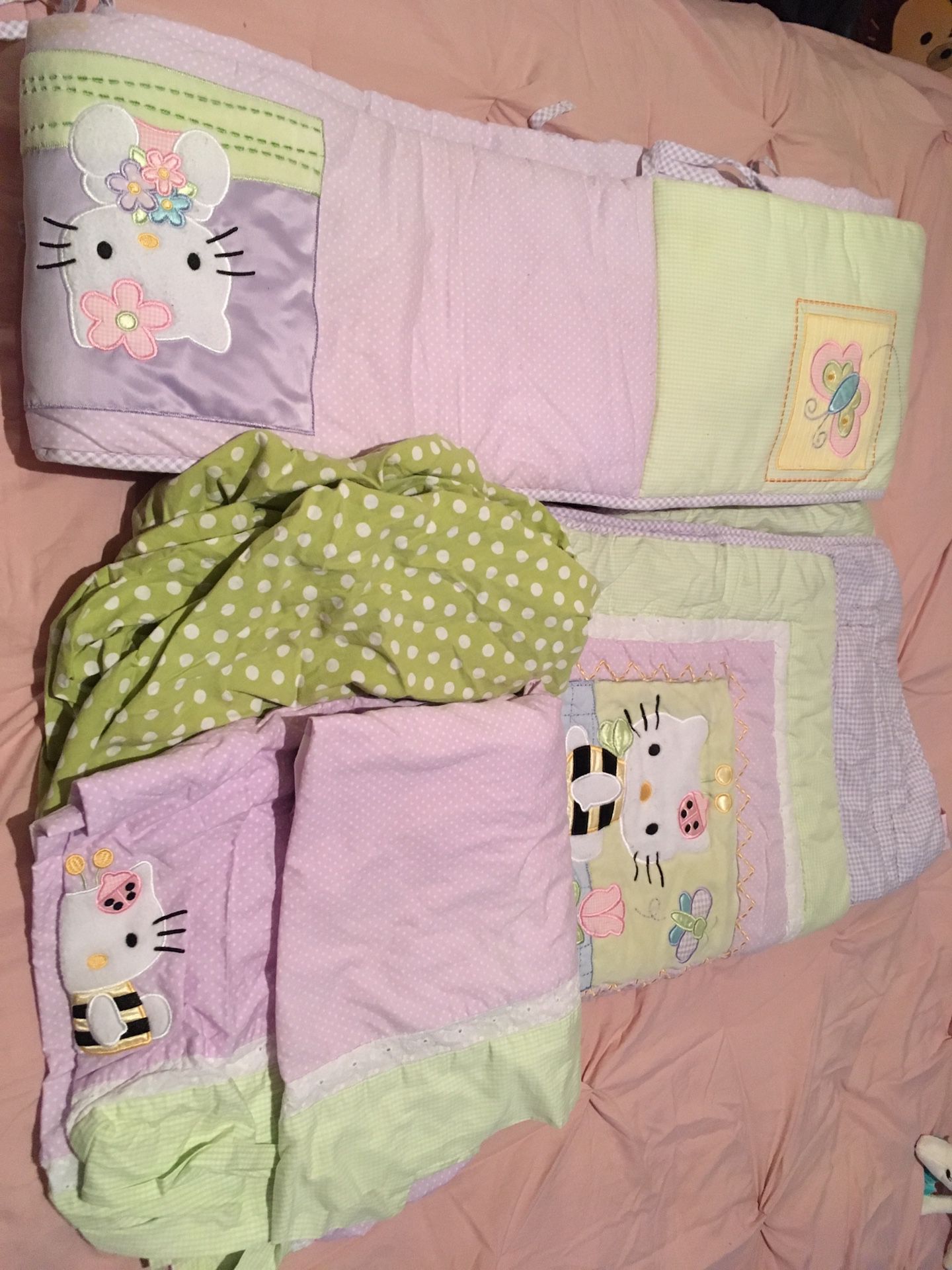 Hello Kitty crib bedding set