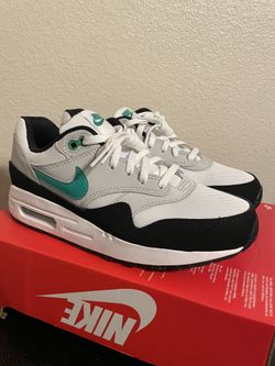 Size 6.5Y - Nike Air Max 1 GS “Black Stadium Green”