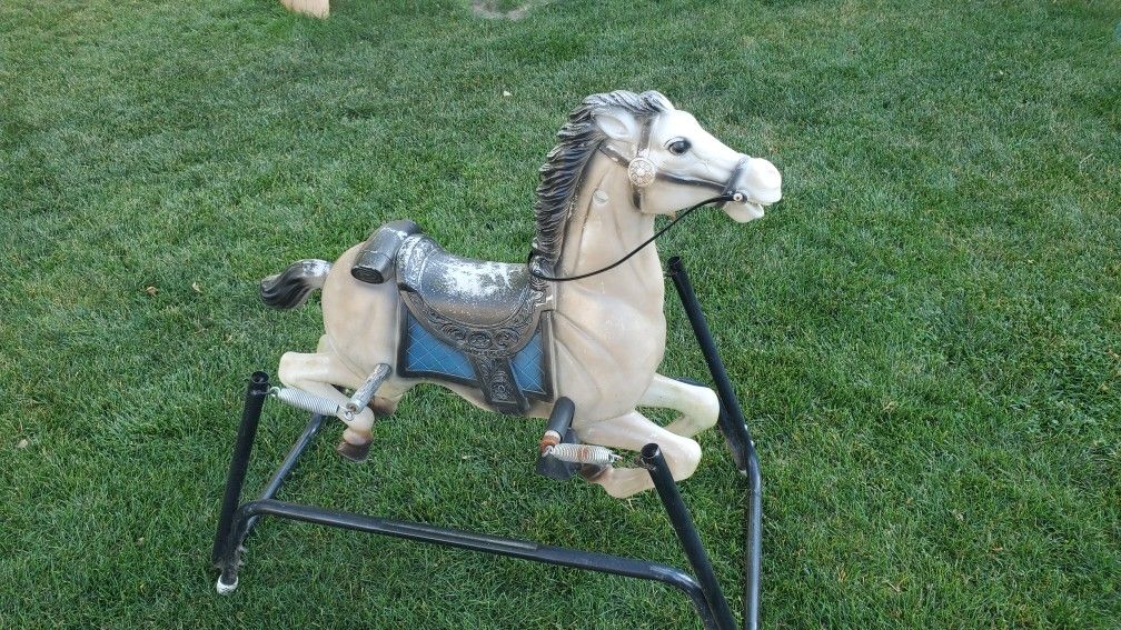 ROCKING HORSE Vintage