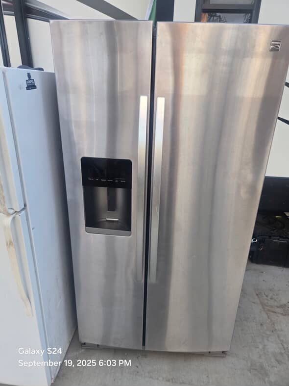 Vintage “Art Masterpieces of the National Gallery of Art Washington” BookGalaxy S24