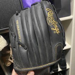 Rawling baseball gloves