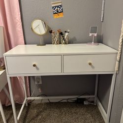 White vanity desk with chair
