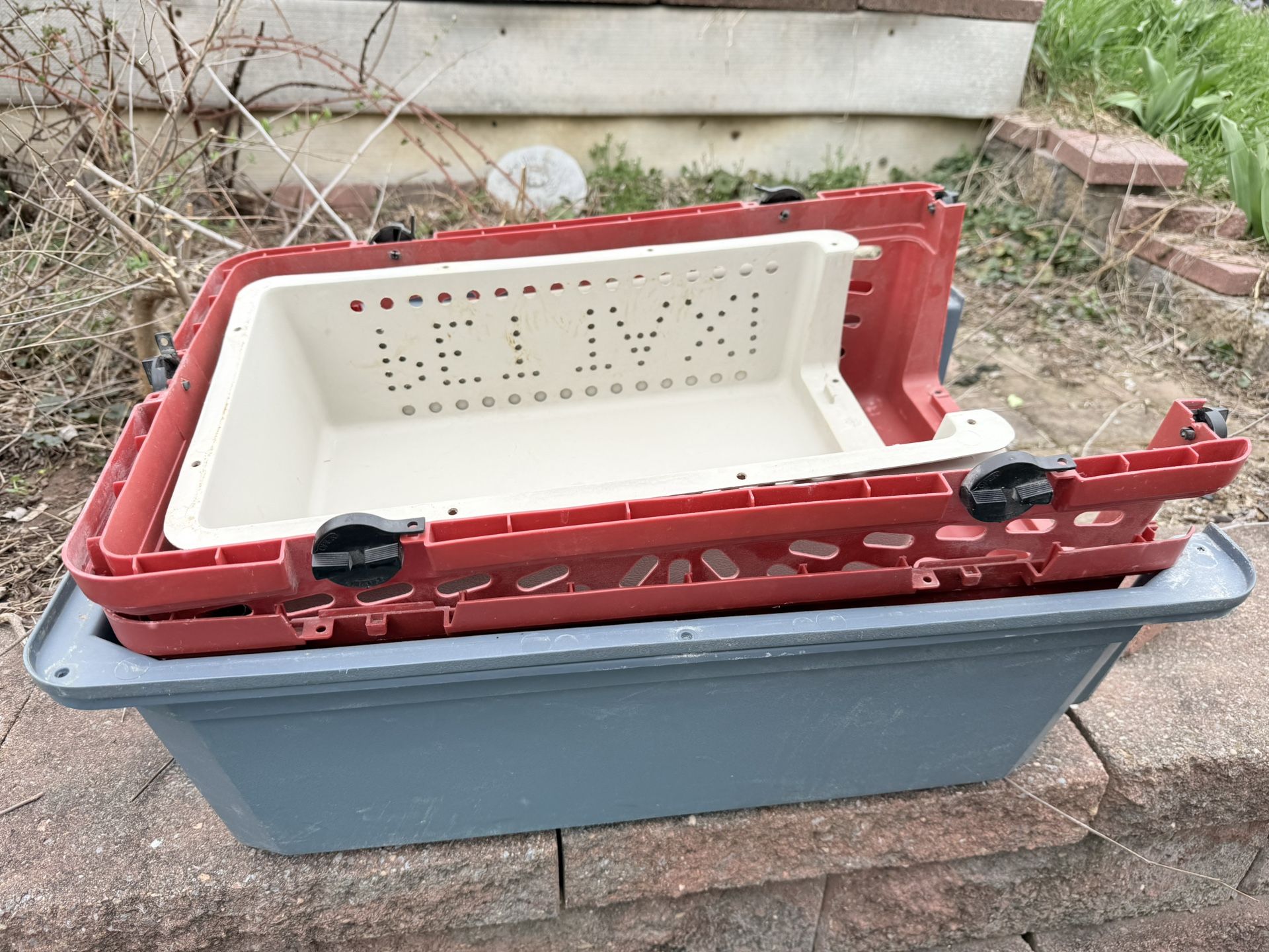 Small Dog Or Big Cat Crates Also 1 Large One