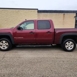 2009 Chevy Silverado  1500 LT