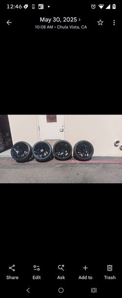 Set of 20" Lexani Staggered Competition Series Rims and Tires.