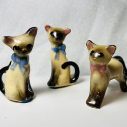 Rare Mid Century Porcelain Siamese Cats 
