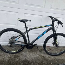GT Mountain Bike 
