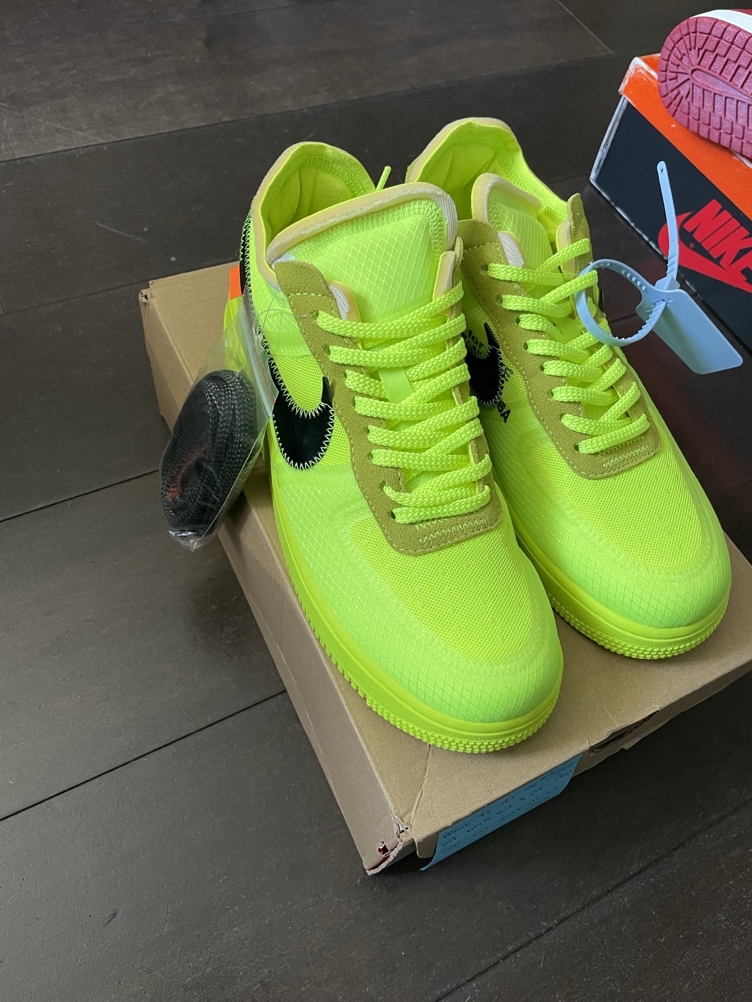 Air Force 1 Off White Volt