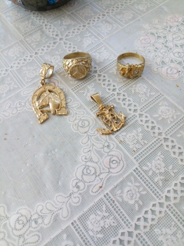Men's Gold Rings