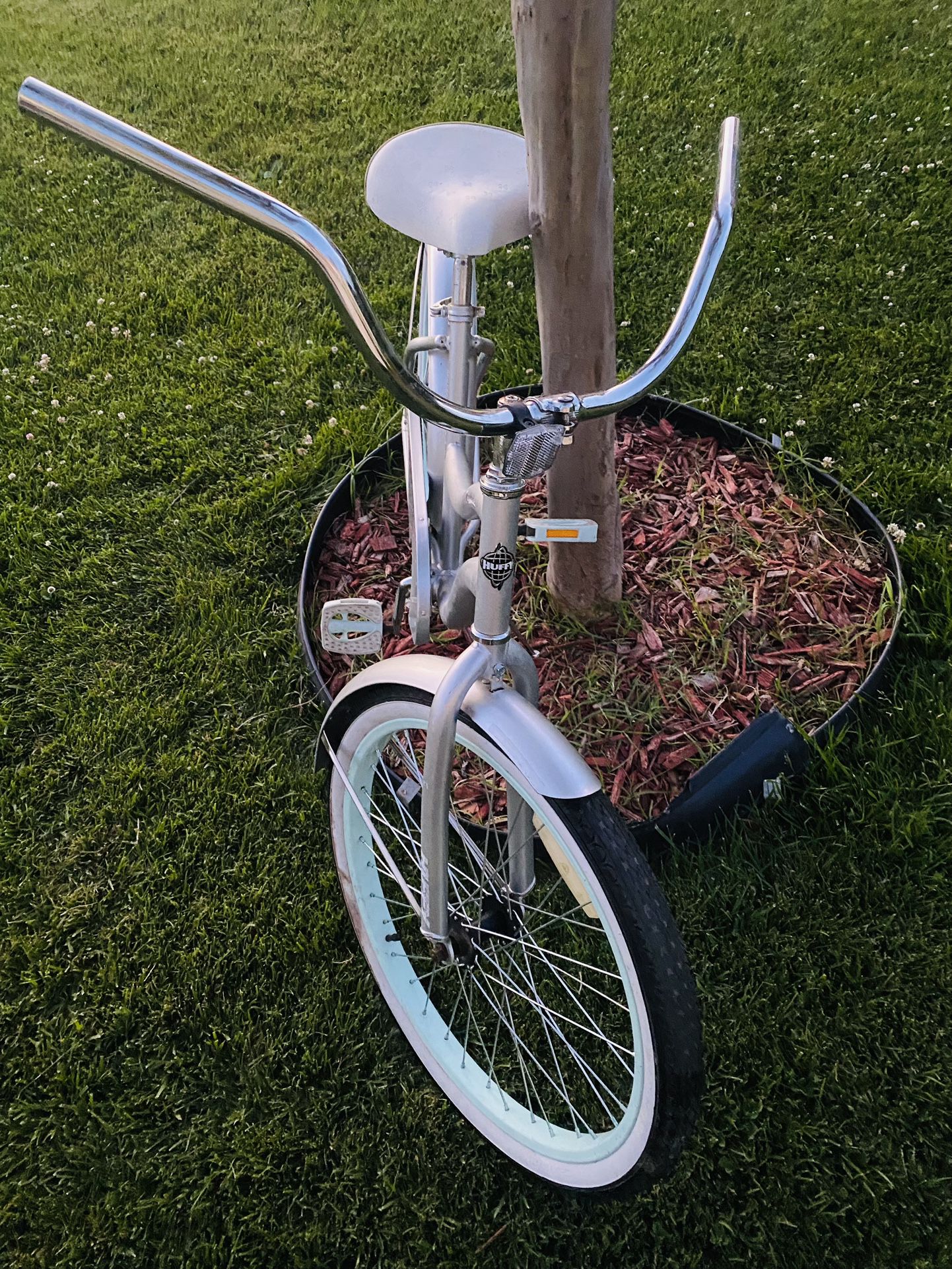 Huffy Cruiser Bike 24” Ready to Go , New Tubes, kept up to maintenance , problem free, headache free.  Chowchilla or Merced , can deliver at full pric