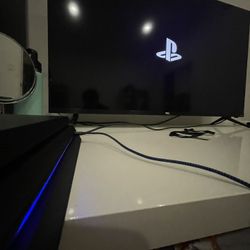 PS4 Pro 1TB - Open Box - Barely Used