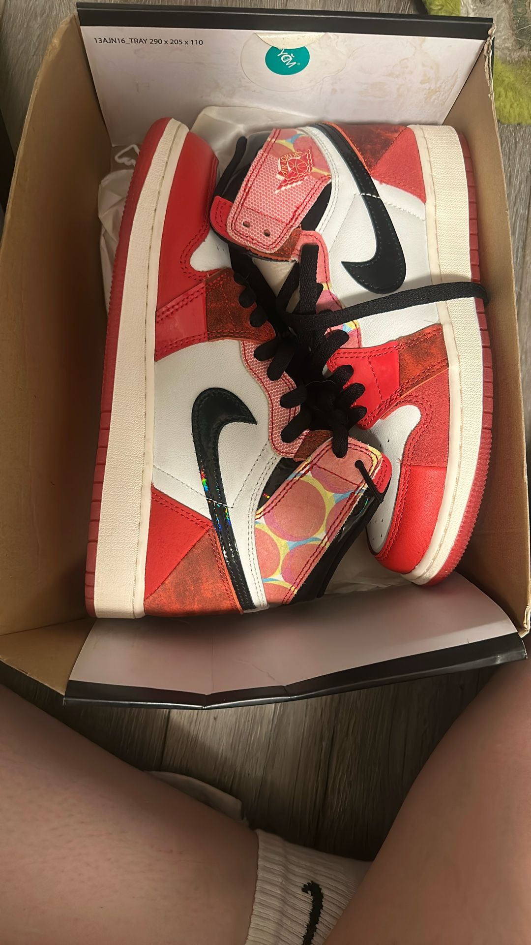 Size 6 - Jordan 1 Retro OG x Marvel High Next Chapter