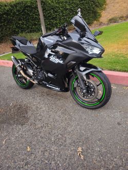 Ninja 400