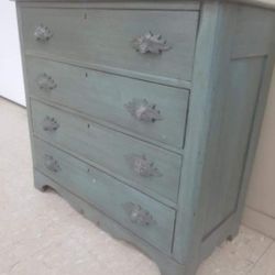 SKELETON KEY LOCK DRAWERS DRESSER WOOD 