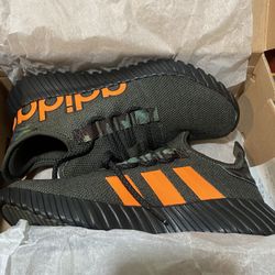 Adidas Men’s Sneakers Size 10 