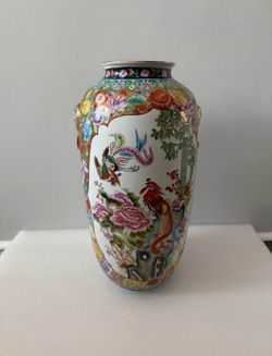 Handmade 18” Vintage Chinese Famille Rose Vase Gold Foo Dog Handles