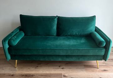 70" Green Velvet Sofa in very good condition- Wayfair