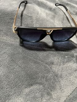 Black And Gold Aviator Sunglasses 