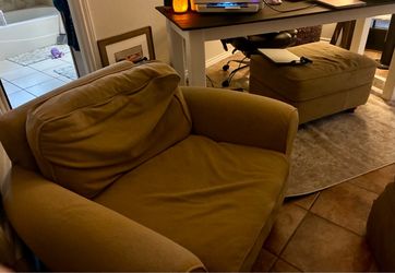 Accent Chair with Ottoman