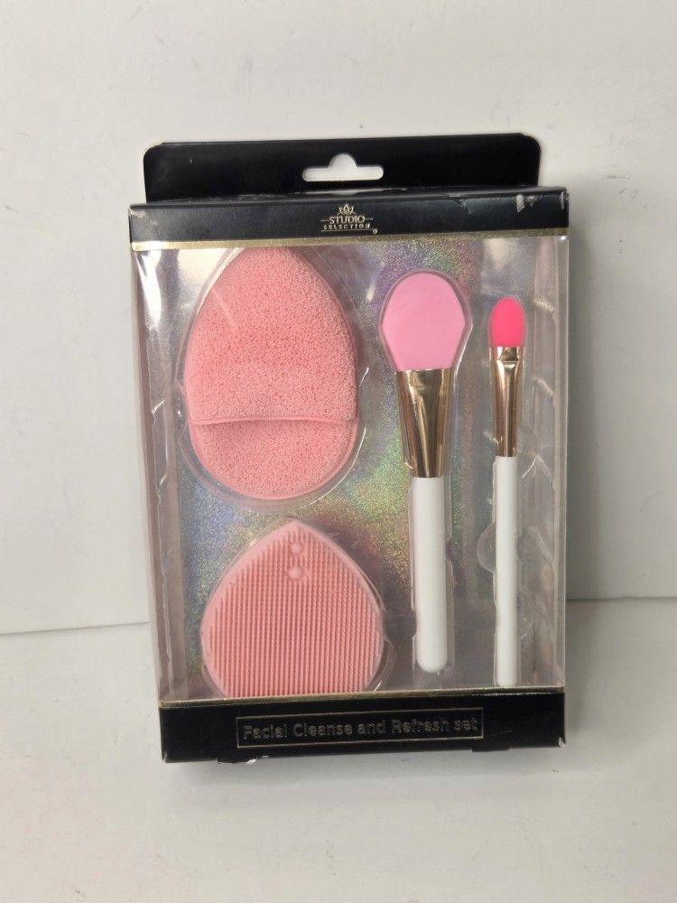 Studio Selection Facial Cleanse and Refresh Set Makeup Sponges and Brush Set
