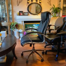 EXECUTIVE OFFICE. CHAIR