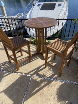 I Refurbished Exterior Furniture /refinish  deck  work  good prices