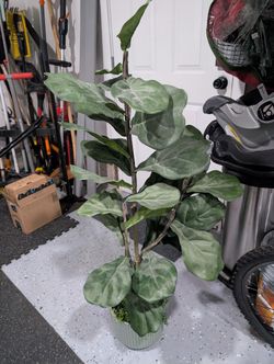 Faux 4 Ft Fiddle Fig Leaf Tree