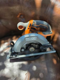 RIDGID
18V SubCompact Brushless Cordless 6-1/2 in. Circular Saw (Tool Only)