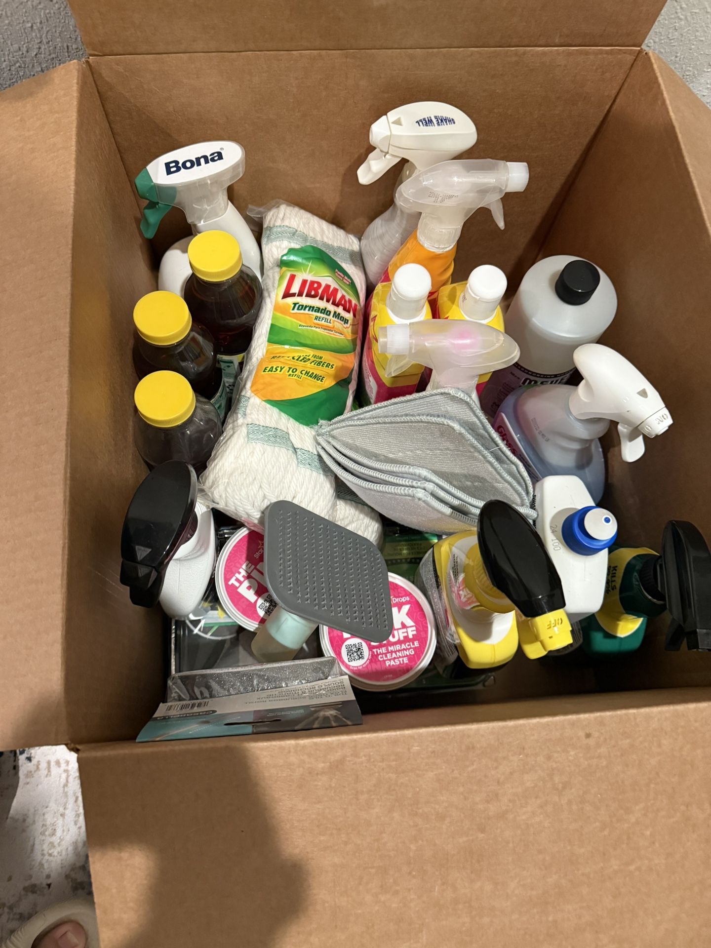 Box Of Cleaning Supplies