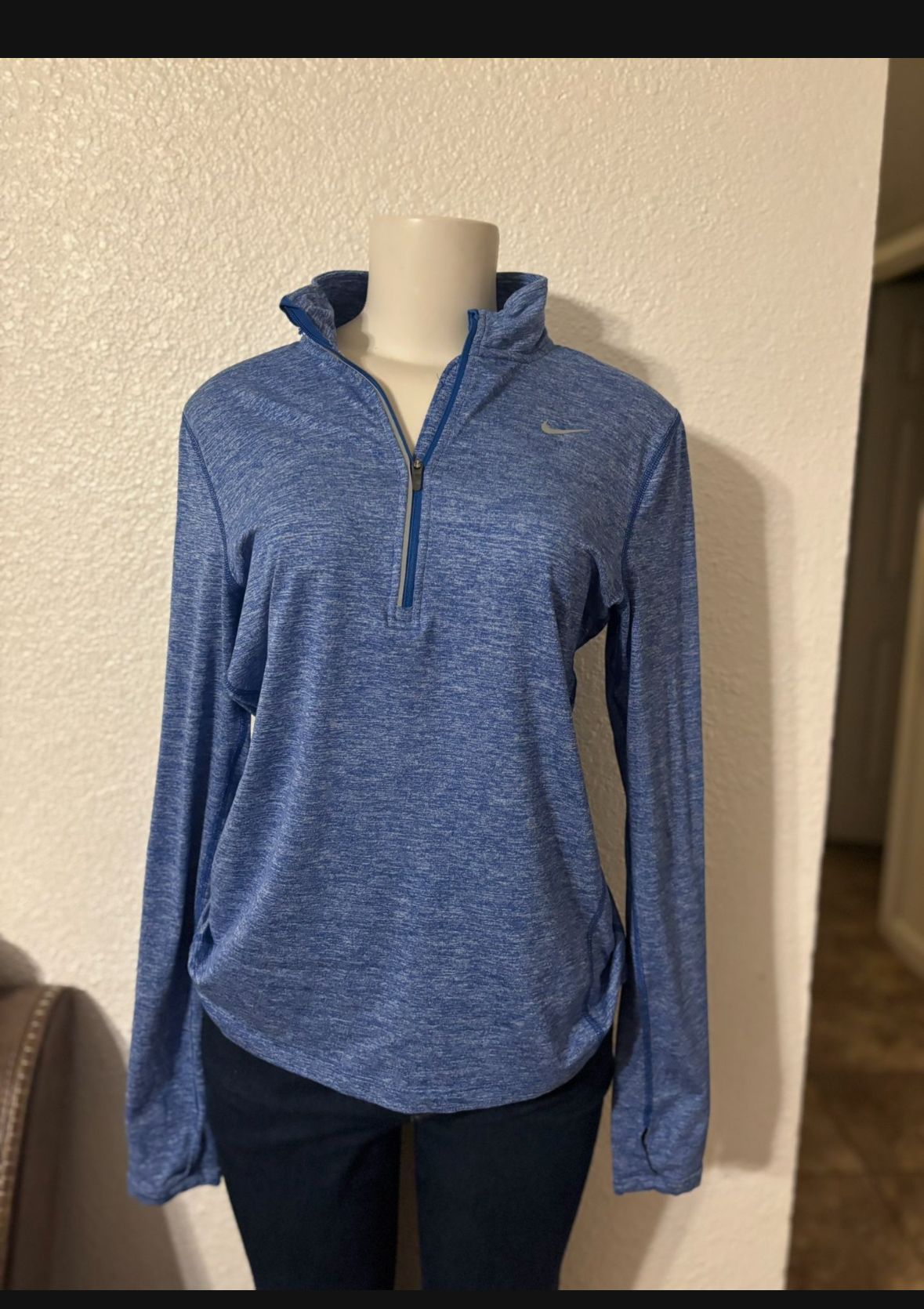 Women’s Nike Sweater Size Small