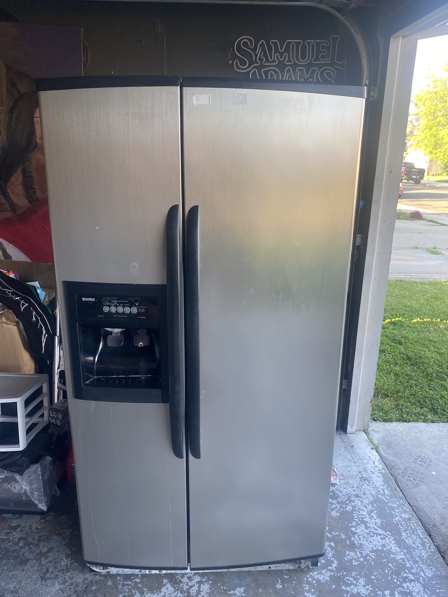 Kenmore Refrigerator W/ice Maker 
