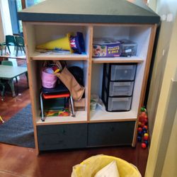 Storage Cabinets 