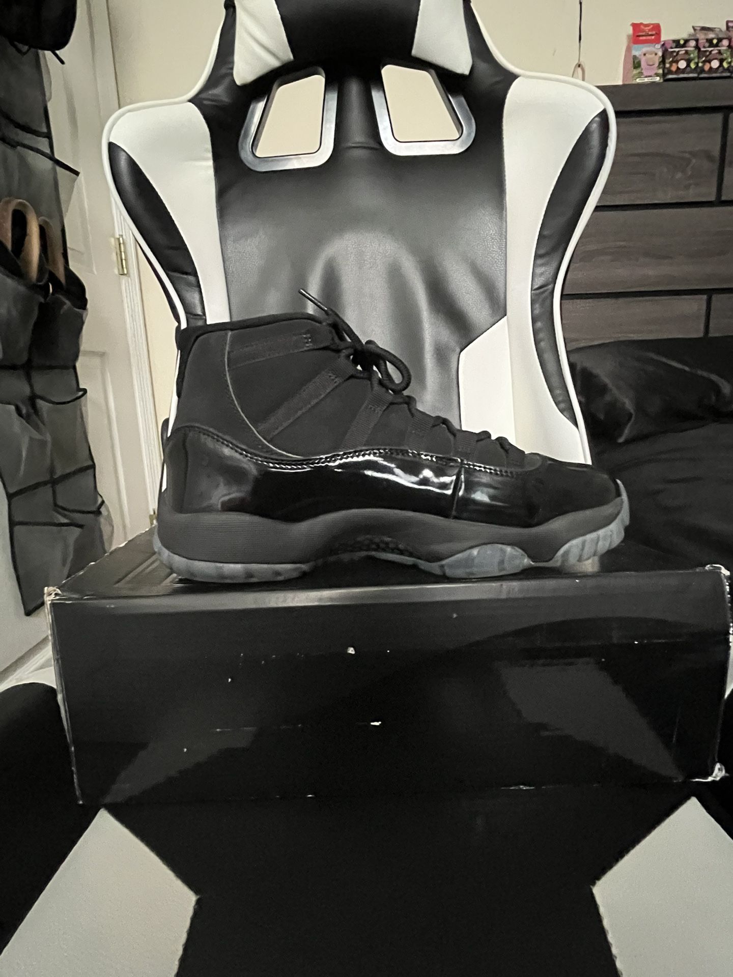 Jordan 11s Cap n Gown