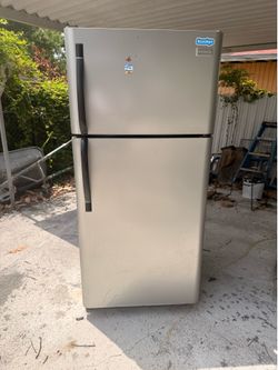 Refrigerator FRIGIDAIRE