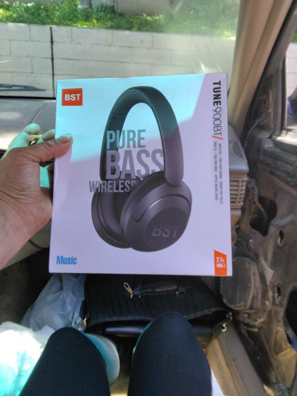 Best Pure Bass Wireless Headphones