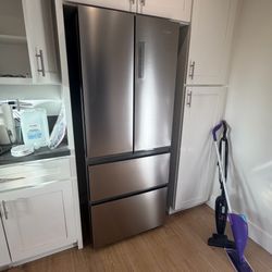 Hailer Refrigerator