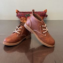 Big Kid Boys Mason Flat Heel Chukka Boots