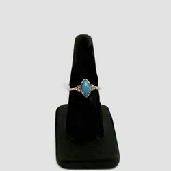Beautiful Silver And Turquoise  Ring 