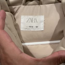 Sleeveless Women’s Vest