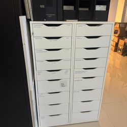 IKEA drawers (3)