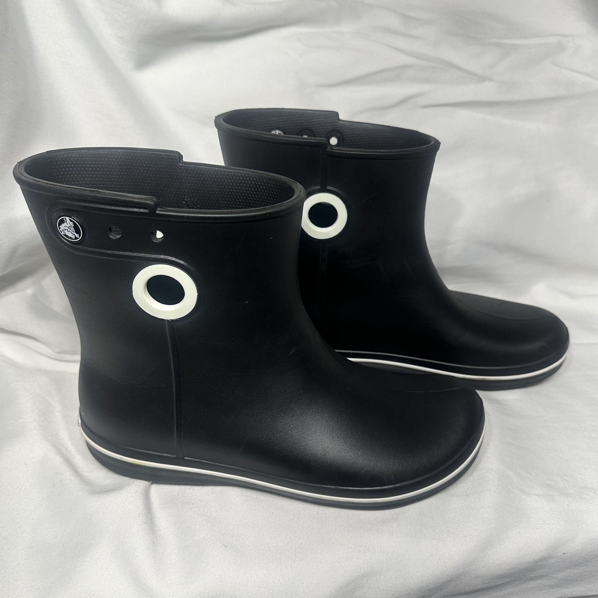 CROCS Women’s Size 9 Jaunt Shorty Pull On Waterproof Rubber Rain Boots Black