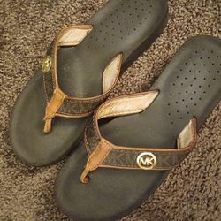 Michael Kors Size 6 Women's Sandals