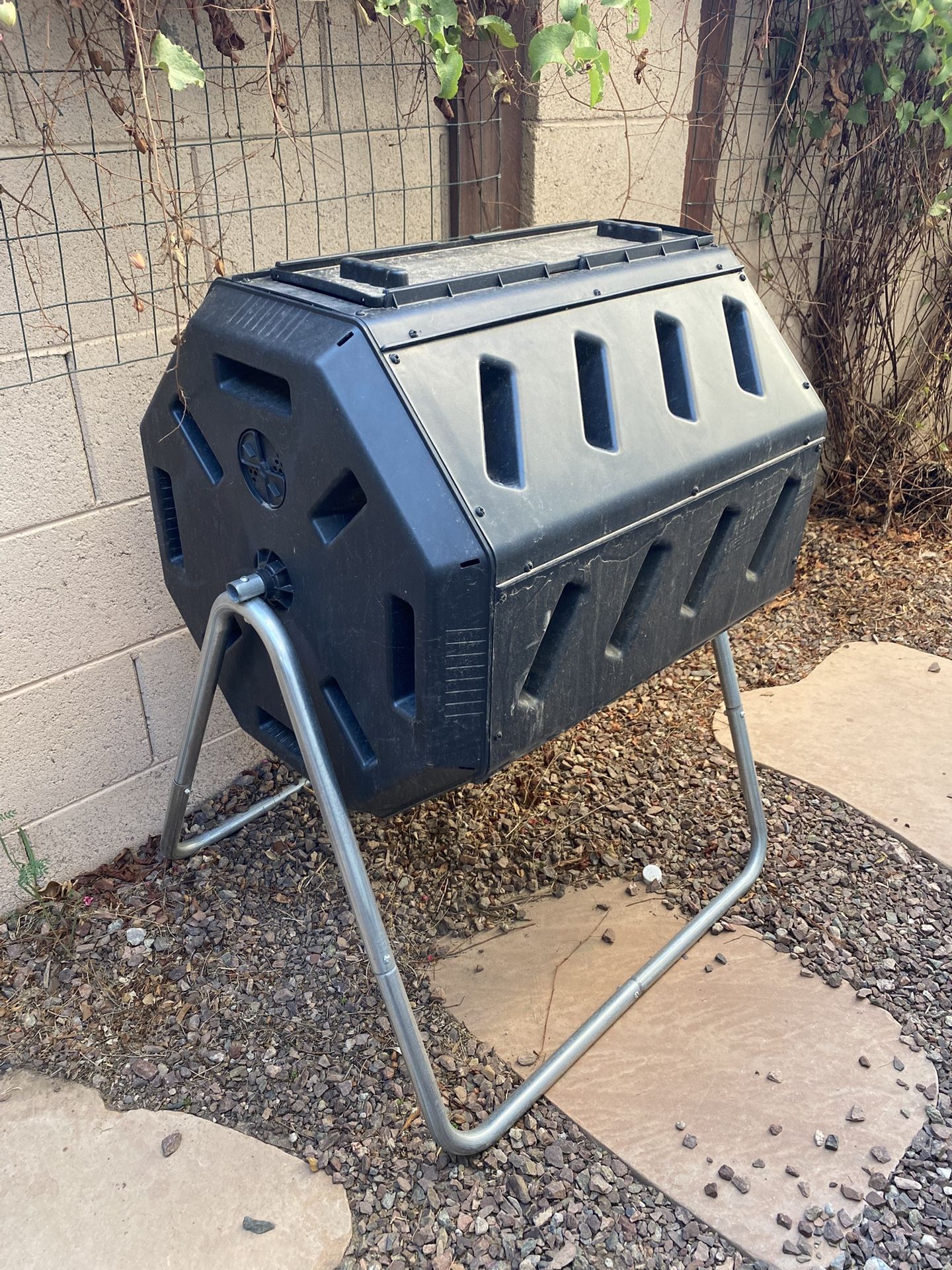 Rotating Compost Bin