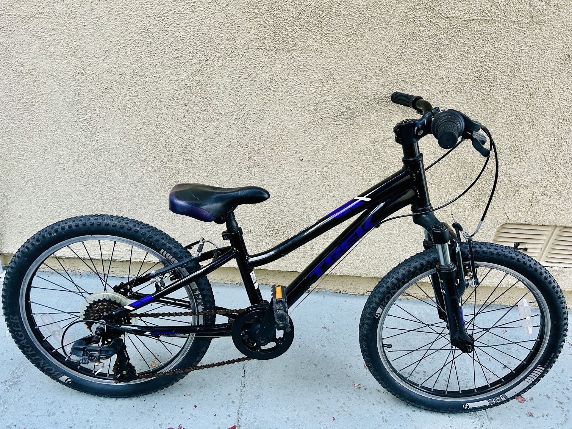 20” Trek Kids Mountain Bike 6 Speed- Great Condition