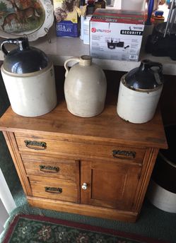 Stoneware jugs,different sizes,different prices