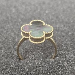 New Van Cleef 14k Gold Ring Size 7