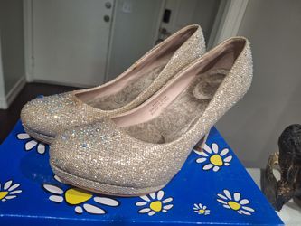 Gold Small Heels Size 9