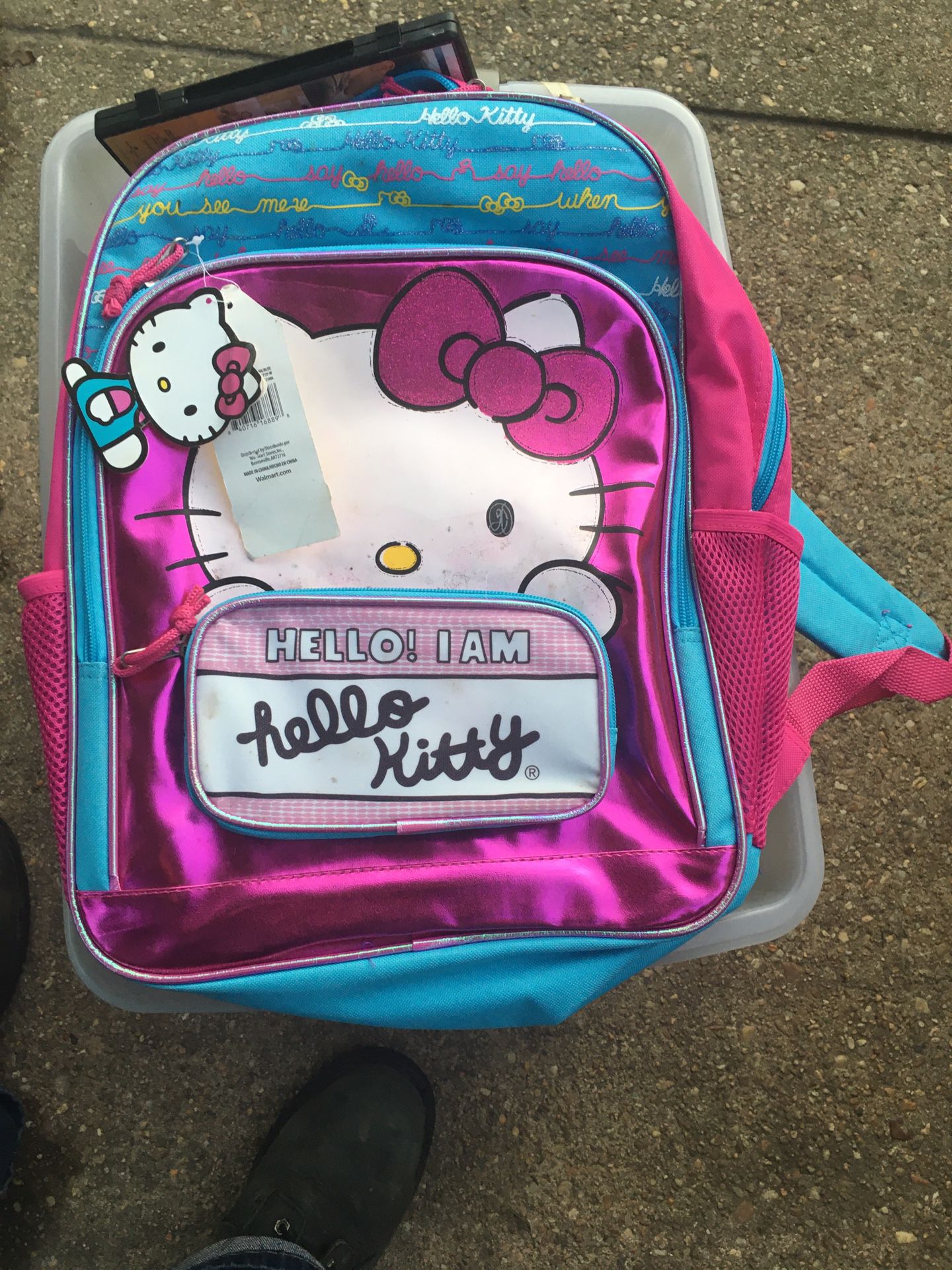 New hello kitty backpack only $10 Firm
