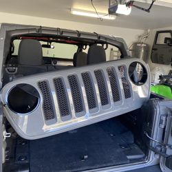 2020 Jeep Front Grill